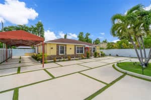 302 Nw 100th St Miami, FL 33150 - MLS#A11843471