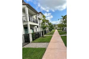 4609 Nw 83rd Path 0 Doral, FL 33166 - MLS#A11843497