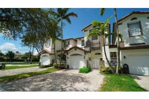 6364 Sw 165th Ave, Miami