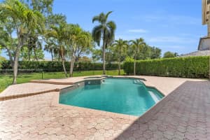 16831 Sw 6th St, Pembroke Pines