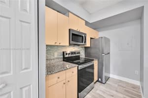 2458 Centergate Dr 203 Miramar, FL 33025 - MLS#A11843524