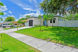 335 Nw 15th St Pompano Beach, FL 33060 - MLS#A11843529