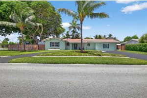 1019 Se 12th Ave Deerfield Beach, FL 33441 - MLS#A11843532