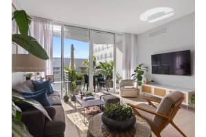 2100 Park Ave 302, Miami Beach