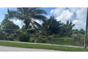 11530 SW 136th St, Miami, FL 33176 - MLS#A11843543