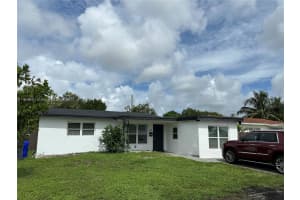 1530 N 56th Ave, Hollywood