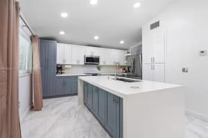 2001 N 22nd Ave Hollywood, FL 33020 - MLS#A11843571