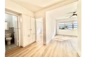 4740 Pine Tree Dr 28, Miami Beach, FL 33140 - MLS#A11843579