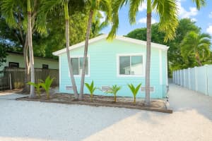 227 Cuba Rd, Tavernier