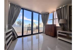 2201 S Ocean Dr 301, Hollywood