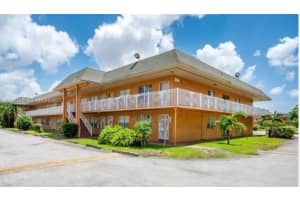 271 Nw 177th St B-205, Miami Gardens