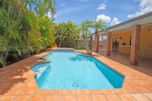 11040 SW 140th Ave, Miami, FL 33186 - MLS#A11843646