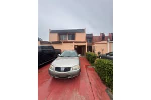 4360 W 11th Ln 33, Hialeah