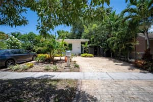 13325 Ne 10th Ave, North Miami