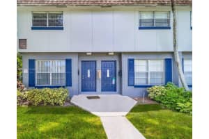 4668 Nw 9th Dr 4668, Plantation