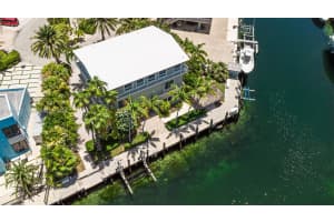 119 W Plaza Del Lago Islamorada, FL 33036 - MLS#A11843756