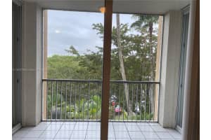 9805 Nw 52nd St 411 Doral, FL 33178 - MLS#A11843789