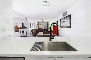10950 Birchwood Pl 10950 Pembroke Pines, FL 33026 - MLS#A11843791