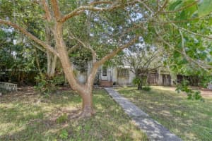 530 Nw 10th St, Homestead