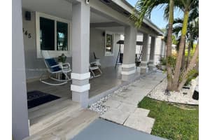 1445 Nw 116th Ter, Miami