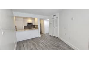 7075 NW 186th St C101, Hialeah, FL 33015 - MLS#A11843834
