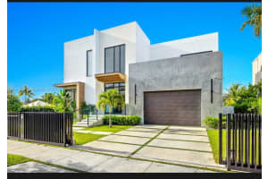 2050 S Hibiscus Dr, North Miami, FL 33181 - MLS#A11843907