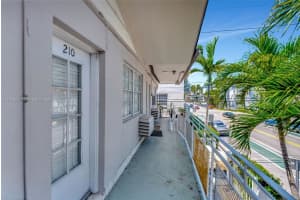 717 Espanola Way 210 Miami Beach, FL 33139 - MLS#A11843921