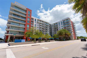 7825 Nw 107 819, Doral