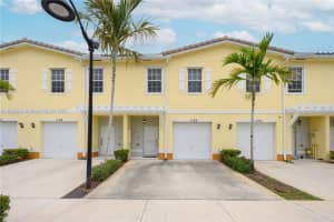 1106 Nw 40th Ter, Lauderhill