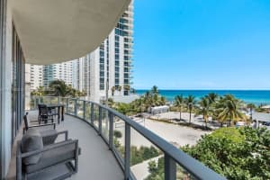 4111 S Ocean Dr 301, Hollywood