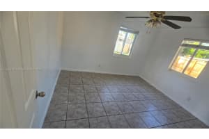 620 SW 4th Ct 1-2, Hallandale Beach, FL 33009 - MLS#A11844126