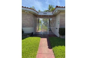 2160 Bay Dr 1-1, Miami Beach
