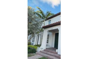 17146 Sw 93rd St, Miami