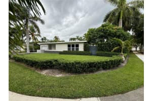 2075 S Hibiscus Dr, North Miami, FL 33181 - MLS#A11844196