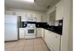 18051 Nw 68th Ave L101 Hialeah, FL 33015 - MLS#A11844206