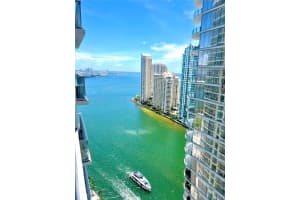 300 S Biscayne Blvd T-2902, Miami