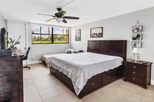 16400 Golf Club Rd 111, Weston, FL 33326 - MLS#A11844223