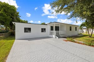 9055 Nw 33rd Ave Rd, Miami