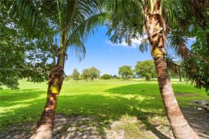 19828 Bob O Link Dr, Hialeah