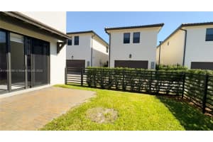 4311 Nw 82nd Ave Doral, FL 33166 - MLS#A11844290