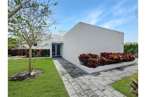 16582 S Botaniko Dr S Weston, FL 33326 - MLS#A11844305