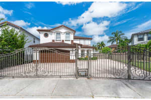 14989 Sw 22nd St Miami, FL 33185 - MLS#A11844335