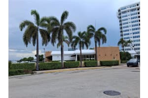 100 Golden Isles Dr 206 Hallandale Beach, FL 33009 - MLS#A11844375