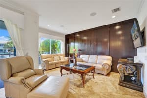 1375 Harbor Vw E Hollywood, FL 33019 - MLS#A11844498