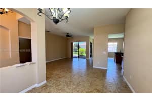 406 Cinnamom Dr, Kissimmee, FL 34759 - MLS#A11844513
