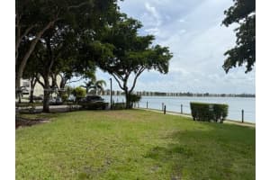 109 Lake Emerald Dr 202 Oakland Park, FL 33309 - MLS#A11844536