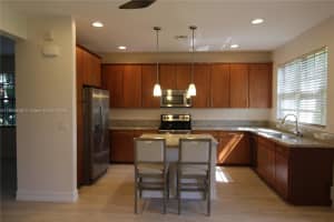 130 E Riverwalk Cir E Plantation, FL 33325 - MLS#A11844546
