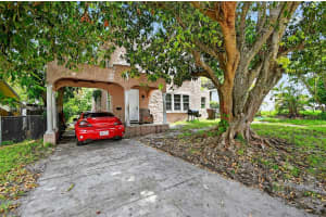 919 32nd St West Palm Beach, FL 33407 - MLS#A11844547