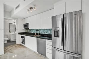 92 NW 3rd St, Miami, FL 33128, Sold 08/27/25