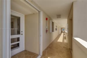 303 S Riverside Dr, Pompano Beach, FL 33062, Sold 08/21/25